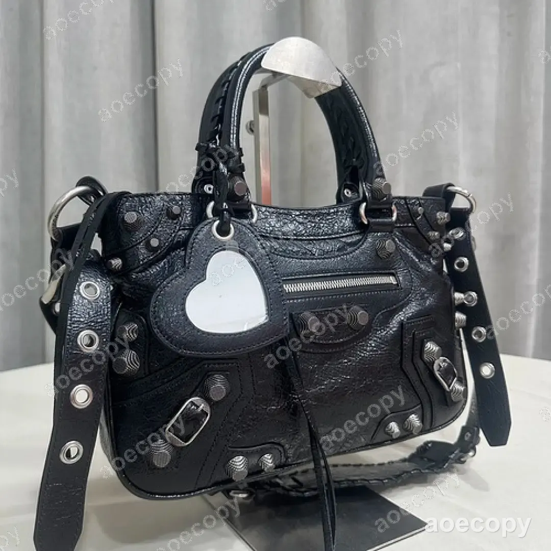 大人気★ バレンシアガ ル カゴール バッグ N級品 No.0067