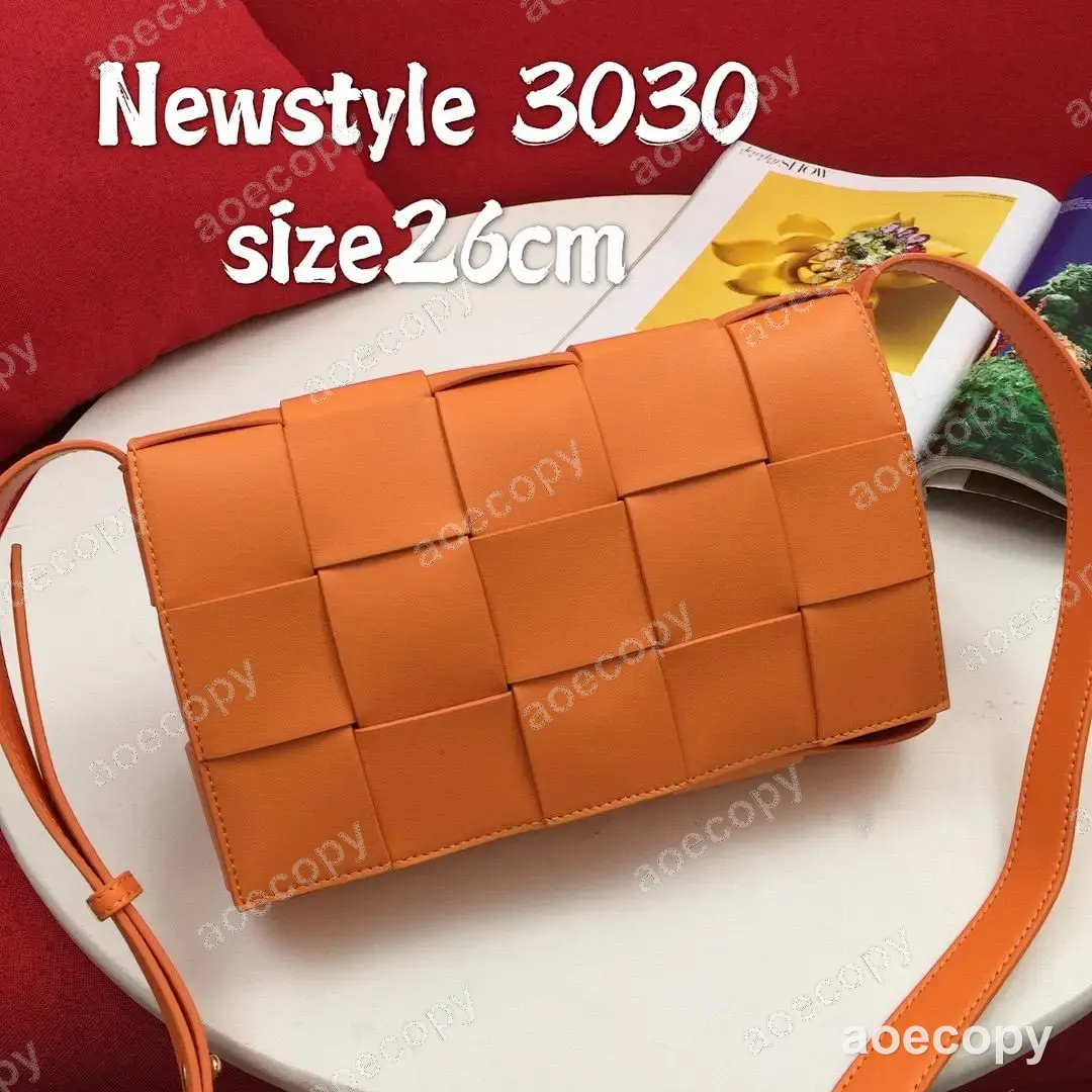 大人気★ バーバリー カセット バッグ N級品 CPG601280 No.0009