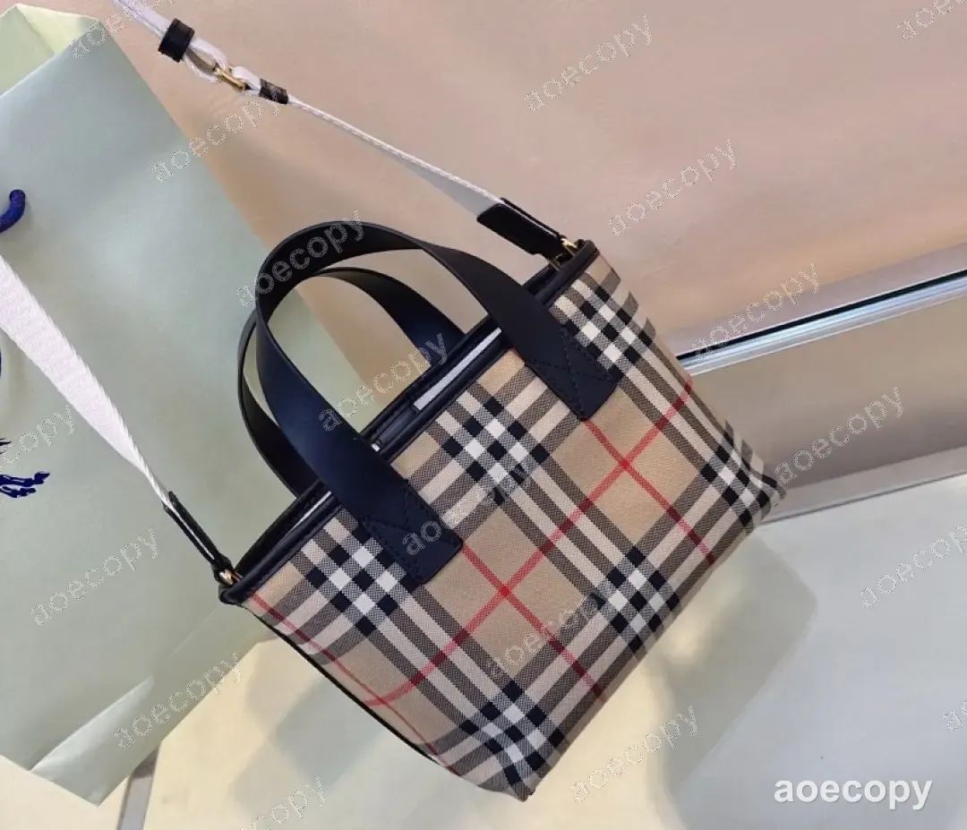 大人気★ バーバリー バッグ スーパーコピー 0007D399 No.0447