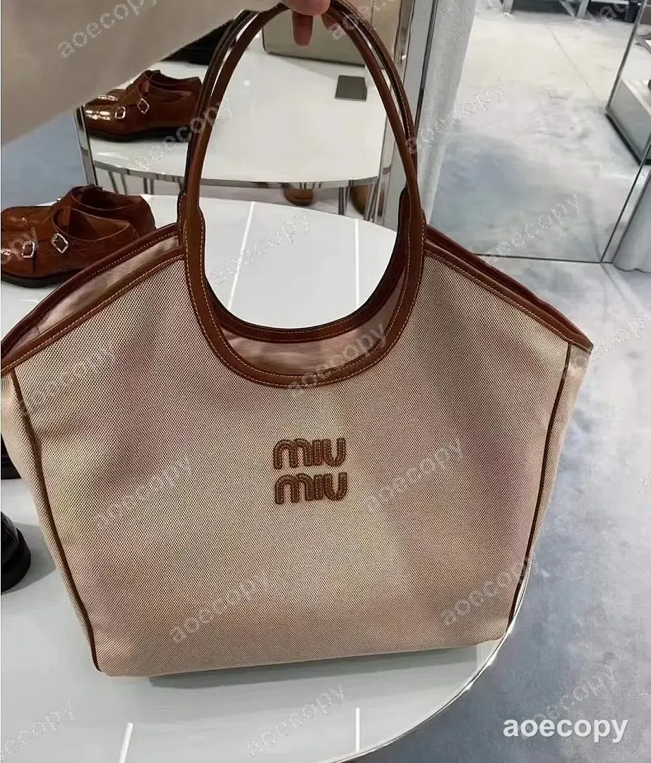 人気新作 ミュウミュウ バッグ N級品 No.0166